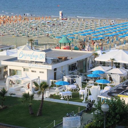 Hotel Buenos Aires Cervia Kültér fotó