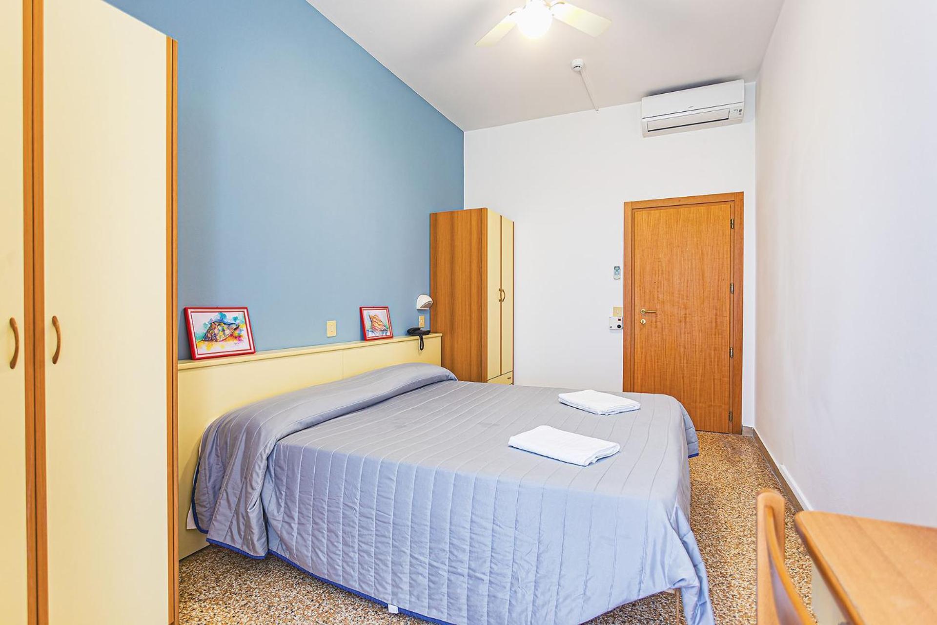 Hotel Buenos Aires Cervia Kültér fotó